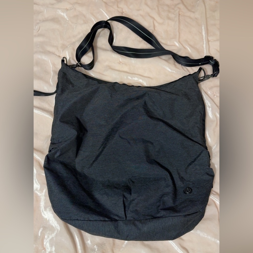 Lululemon gym bag